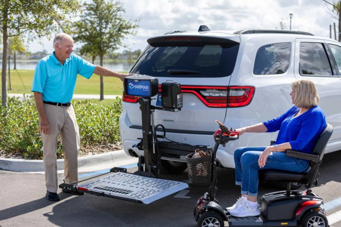 Vehicle lift for mobility equipment